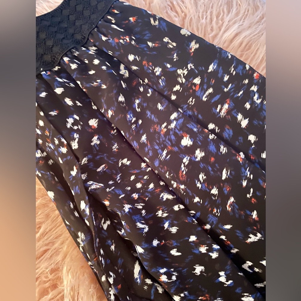 Dynamite Navy Printed Flowy Skirt